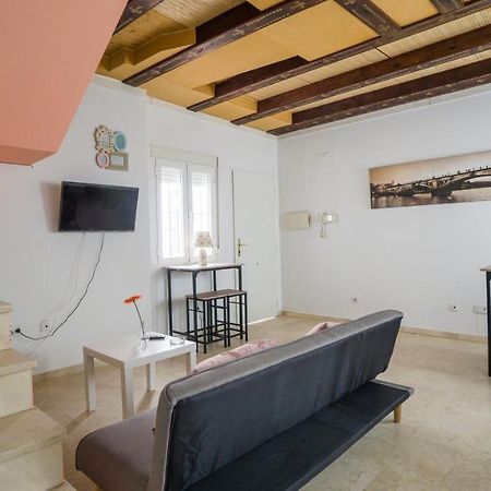 Rentalsevilla Feria Duplex Con Terraza Екстериор снимка