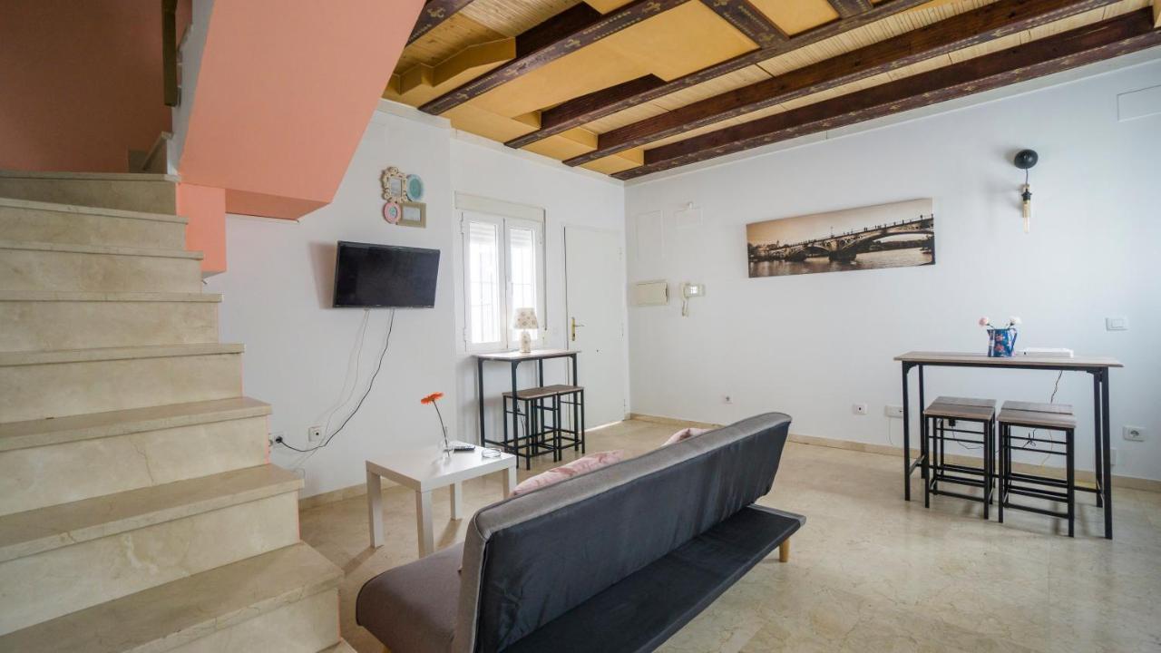 Rentalsevilla Feria Duplex Con Terraza Екстериор снимка