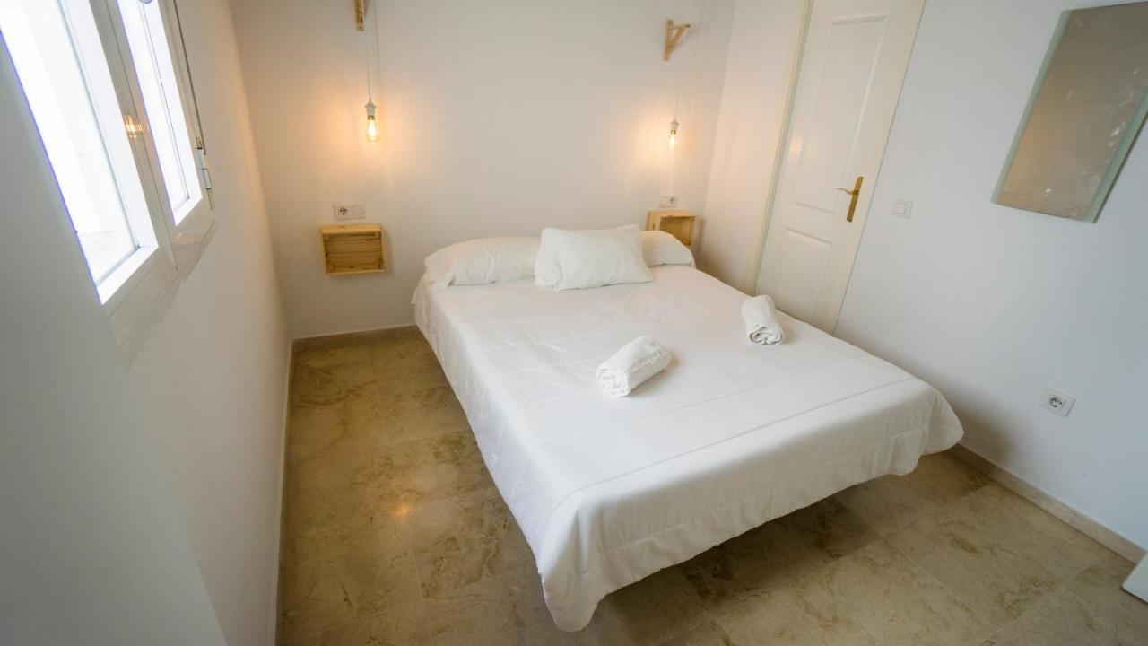 Rentalsevilla Feria Duplex Con Terraza Екстериор снимка